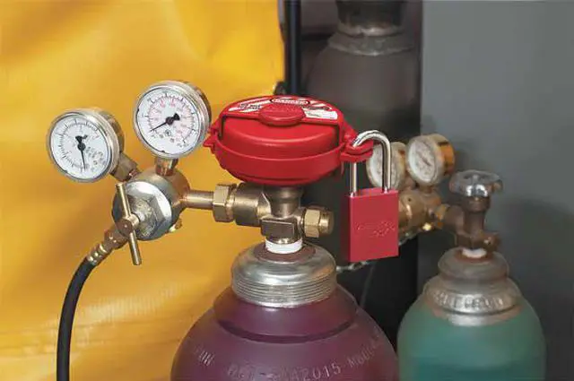 Alt view image 4 of 4 - MASTER LOCK S3910 Gas Valve Lockout,Fits Handle Size 3