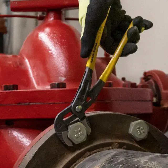 Alt view image 3 of 8 - Water Pump Pliers, 10-1/8", Chrome Vanadium Steel, Klein Tools, D504-10B