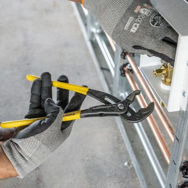 Alt view image 6 of 8 - Water Pump Pliers, 10-1/8", Chrome Vanadium Steel, Klein Tools, D504-10B