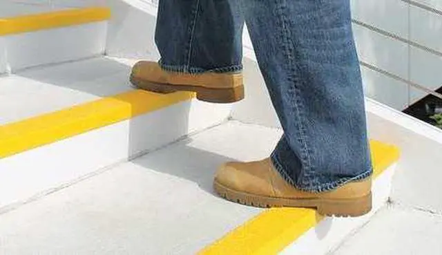 Alt view image 2 of 2 - RUST-OLEUM 271821 Stair Nosing,Ylw,59inW,Plstic/Fiberglass