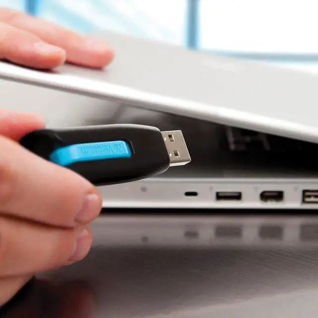 Alt view image 9 of 11 - Verbatim Store 'n' Go V3 32GB USB 3.0 Flash Drive - 2pk - Blue, Green 99127