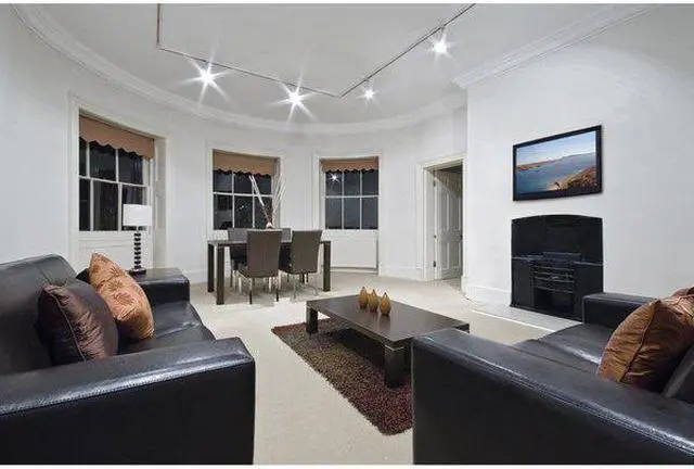 Alt view image 9 of 9 - PEERLESS INDUSTRIES PF640 Paramount Universal Flat Wall Mount for 32" to