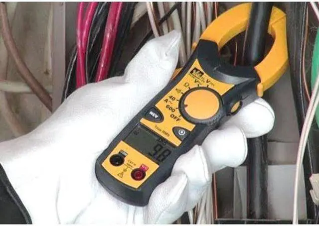 Alt view image 5 of 9 - IDEAL 61-744 600-Amp Clamp-Pro(TM) Clamp Meter