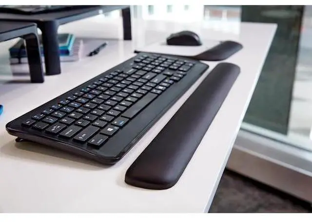 Alt view image 2 of 5 - 3M WR85B Wrist Rest,Black,19in L