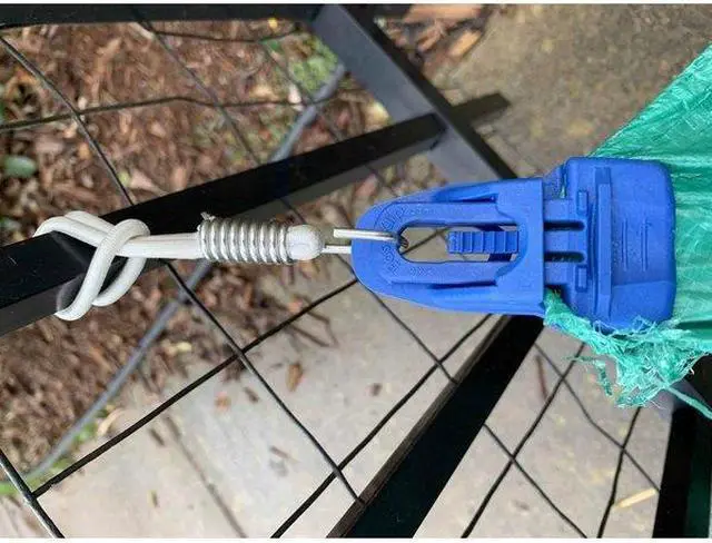 Alt view image 4 of 6 - EASYKLIP 25101 Bag Midi Clip-Black, 220Lbs Capacity, Tarp, Netting, 1/4" Thick,