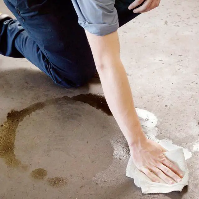 Alt view image 5 of 7 - KIMBERLY-CLARK PROFESSIONAL 05027 WypAll Power Clean L40 Extra Absorbent Towels