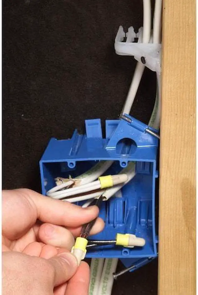 Alt view image 9 of 9 - Wire Connector, Tan/YW, Jug, PK500