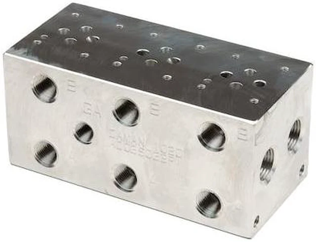 Alt view image 3 of 5 - CHIEF 220499 D03 Manifold: MFG. No. AD03S032P, Series, 3 Section