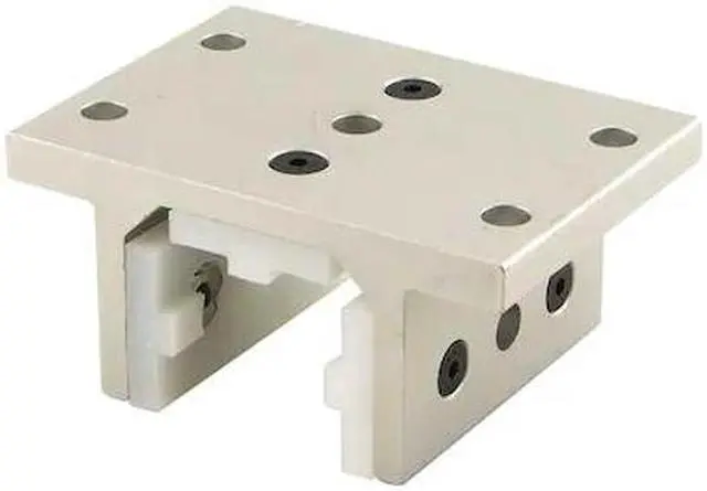 Alt view image 2 of 2 - 80/20 6535 Linear Bearing,4.000 In W,2.812 In L