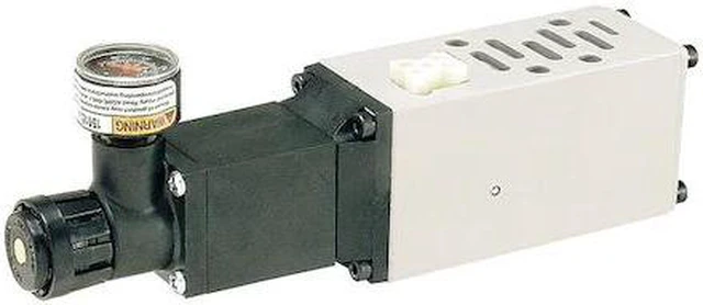 Main image of PARKER PS4037166CP Manifold Air Regulator,145 psi,120F
