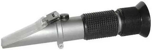 Alt view image 2 of 2 - REED Instruments R9700 Battery/Antifreeze Refractometer, °C