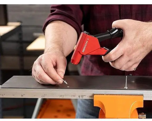 Alt view image 5 of 7 - ARROW LOCK RT200M Headless 1-Handed Rivet Tool