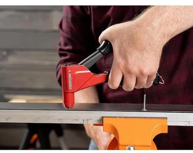 Alt view image 6 of 7 - ARROW LOCK RT200M Headless 1-Handed Rivet Tool