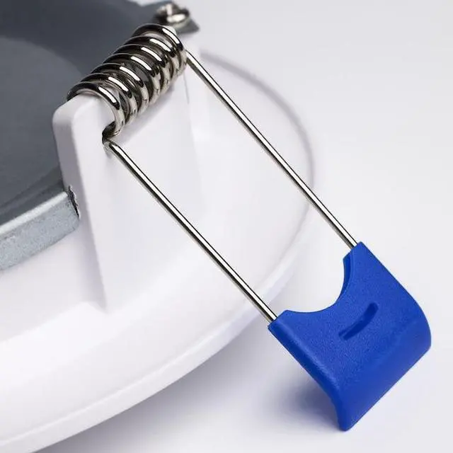 Alt view image 6 of 7 - SATCO S11870 12W LED Low Profile Regress Baffle Downlight - 4 Inch - Remote