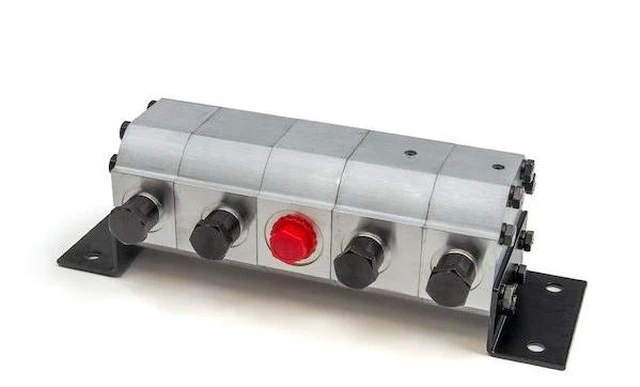 Alt view image 2 of 5 - CHIEF 253064 Rotary Flow Dividers 0.132 CID Per Section, .43-1.7 GPM Flow Range