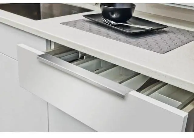 Alt view image 5 of 6 - RICHELIEU BP57622170 20 in. (508 mm) Center-to-Center Stainless Steel