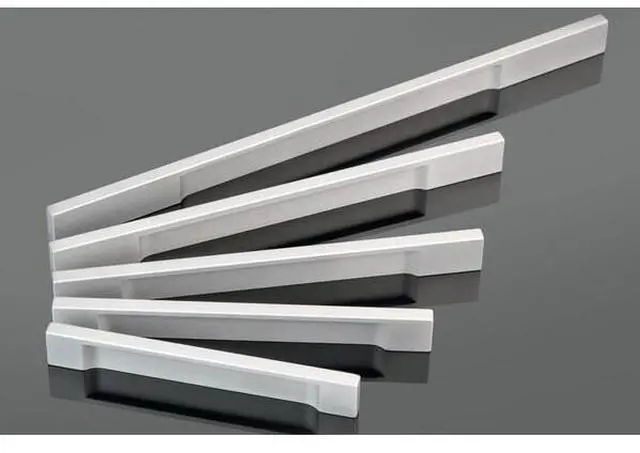 Alt view image 3 of 6 - RICHELIEU BP13101224990 8 13/16 in (224 mm) Center-to-Center Brushed Black