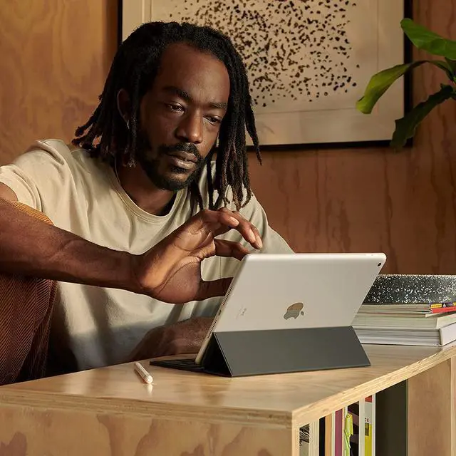 Alt view image 4 of 7 - Apple iPad 10.2" 64GB Wifi Silver 2021 9th Generation MK2L3LL/A