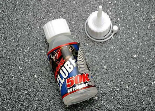 Alt view image 2 of 4 - Traxxas 5137 Silicone Differential Oil (50k Weight)