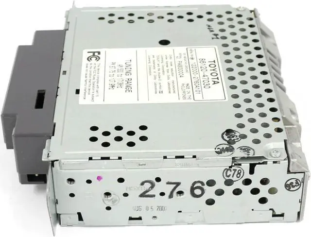 Alt view image 4 of 6 - 2001-2003 Toyota Prius RDS Cassette Receiver 86120-47030 Face 16411