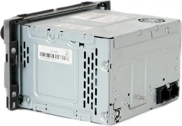 Alt view image 4 of 7 - 2007-08 Chevy Cobalt Pontiac G5 AM FM Radio CD w Aux Input 25775628