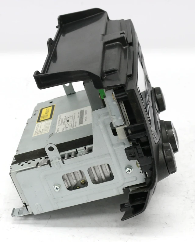 Alt view image 4 of 6 - 2005-07 Honda Accord AM FM XM Radio 6 CD w Temp Controls 39175-SDR-A210-M2 7B00