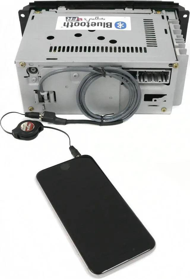 Alt view image 7 of 7 - Chrysler Jeep Dodge RBK Digital 22-10 Radio 02-07 AM FM CD Bluetooth Pigtail Aux