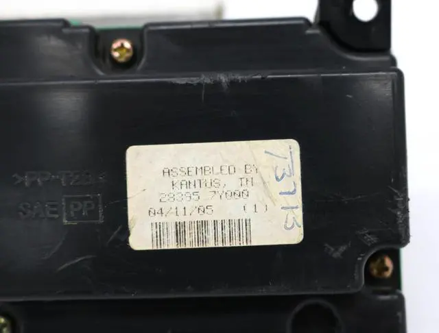 Alt view image 5 of 5 - 2004-2005 Nissan Maxima Front Dash Mounted Control Panel 28395 7Y000