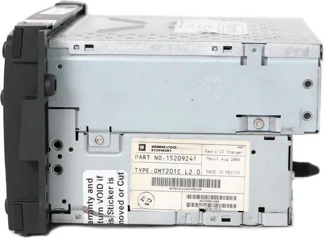 Alt view image 7 of 7 - 2005-2007 Chevy Uplander Saturn Relay AM FM  Radio 6 Disc mp3 CD Player 15209241