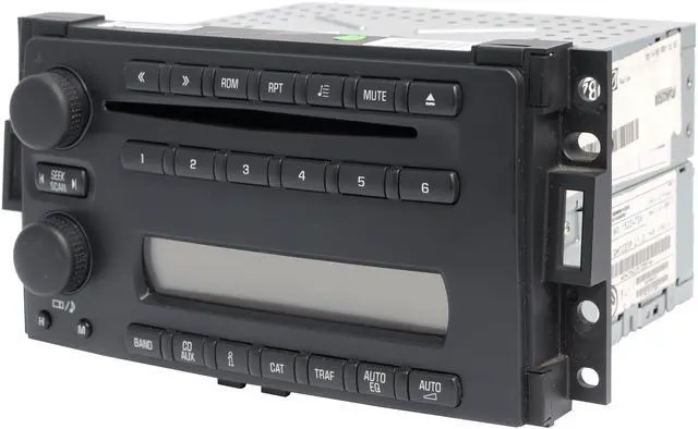 Alt view image 2 of 5 - 2005-07 Pontiac Montana AMFM Radio and CD Player Part Number 15224736 Option US8