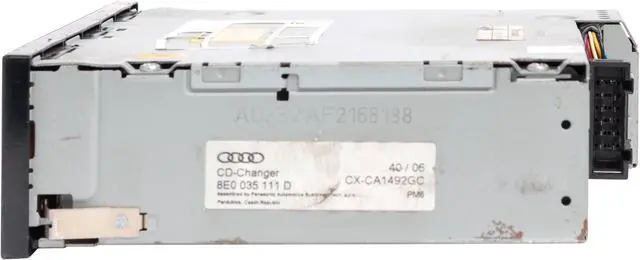 Alt view image 4 of 4 - Audi S4 A4 2002-08 Glovebox-Mounted 6 Disc CD Player Changer Unit 8E0 035 111 D