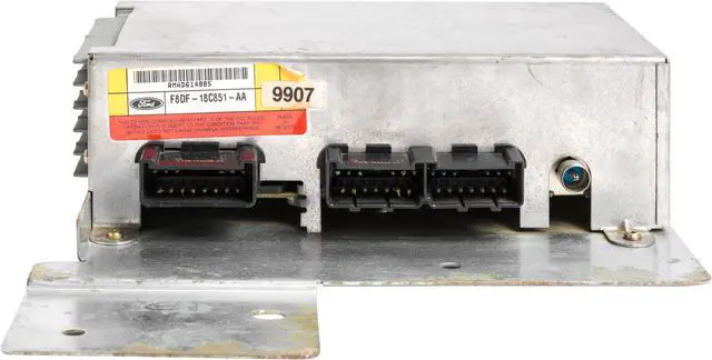 Alt view image 2 of 4 - 1996-1999 Ford Taurus Audio Signal Processor Part Number F8DF-18C851-AA