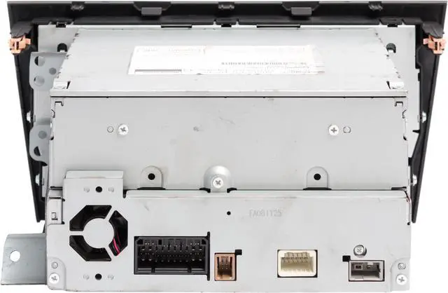 Alt view image 4 of 5 - 2010-2013 Suzuki Kizashi AM FM Radio XM Single Disc CD Player 39101-57L00 PA57L0