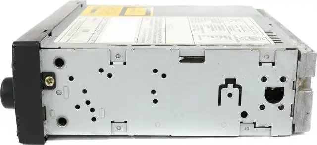 Alt view image 5 of 7 - Chevrolet 2004-2011 Suzuki Pontiac Radio AM FM mp3 Single CD 96 408 394 UN0 UPK