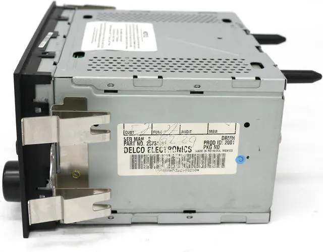 Alt view image 5 of 6 - 2002-2003 Oldsmobile Aurora Radio AM FM Cassette CD player Part Number 25734856