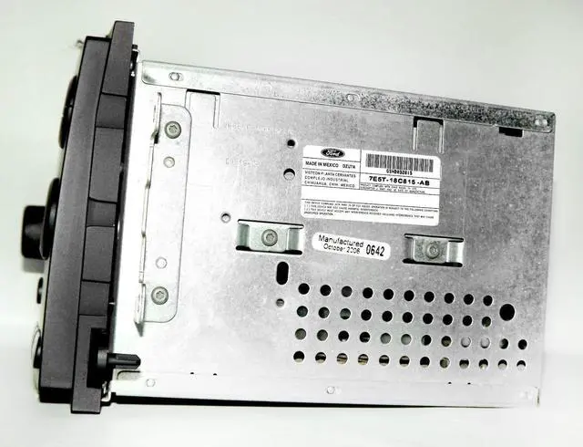 Alt view image 2 of 5 - Ford Fusion Mercury Milan 2007 AM FM 6 Disc mp3 Radio w Aux Input 7E5T-18C815-AB