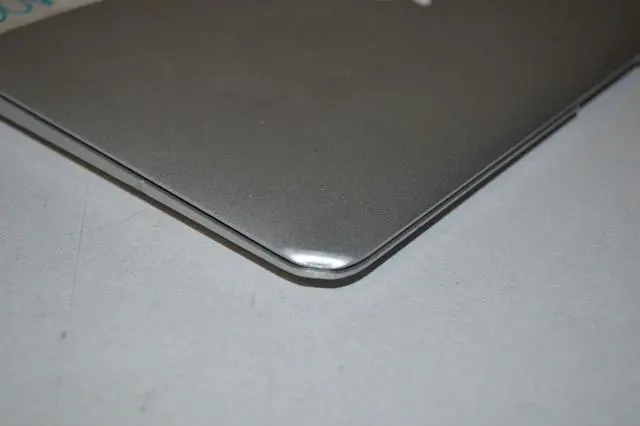 Alt view image 4 of 7 - Apple MacBook Air MD711LL/A Grade C Intel Core i5-4250U X2 1.3GHz 4GB 128GB SSD,Silver(Scratch and Dent)