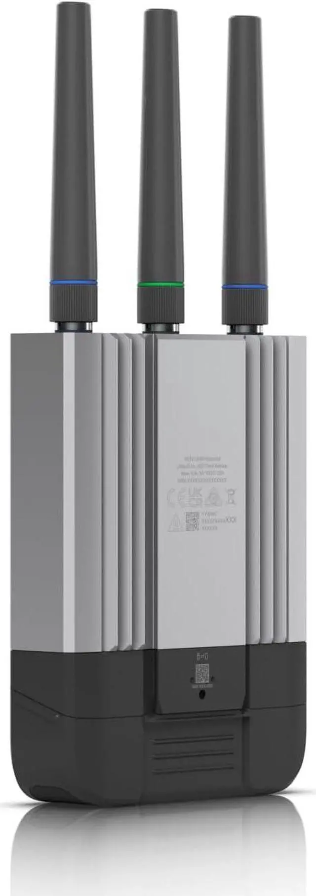 Alt view image 4 of 7 - Ubiquiti Mobile Router Industrial (UMR-Industrial)