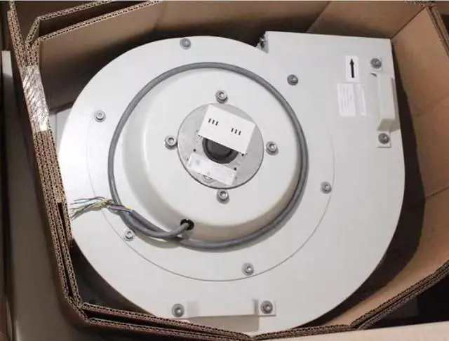 Alt view image 2 of 3 - Zyvpee R4D355-CM15-05 400V 4.7A 2100W 1420RPM blower Centrifugal Cooling Fan