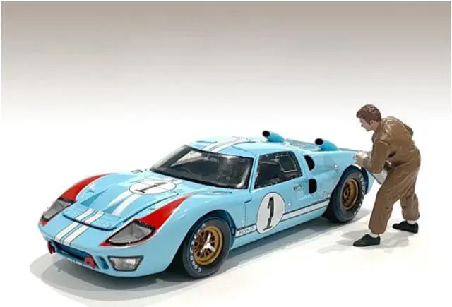 Alt view image 2 of 5 - "Race Day 1" Figurine VI for 1/18 Scale Models by American Diorama