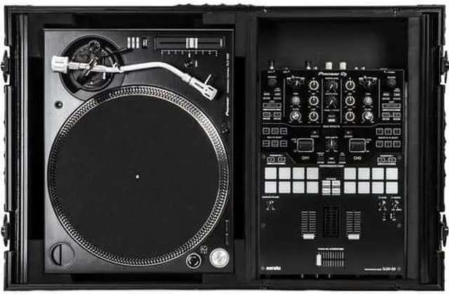 Alt view image 4 of 13 - BLACK LABEL LOW PROFILE (1-TEIR) GLIDE STYLE DJ COFFIN W/WHLS FOR A 10" FORMAT DJ MIXER & ONE TURNTABLE IN BATTLE POSITION