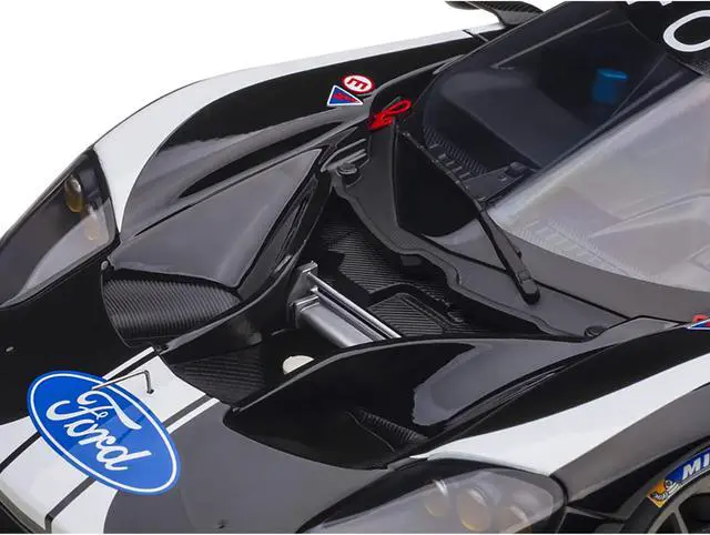 Alt view image 4 of 15 - Ford GT #66 Stefan Mucke - Olivier Pla - Billy Johnson 24H of Le Mans (2019) 1/18 Model Car by Autoart