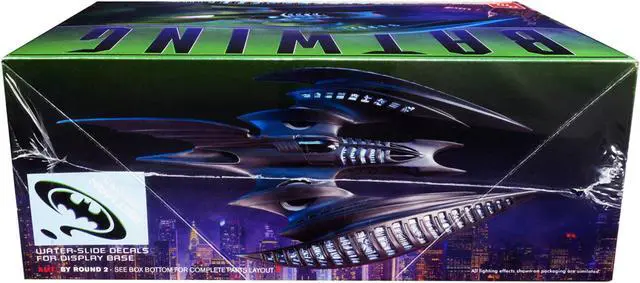 Alt view image 4 of 12 - Skill 2 Model Kit Batwing "Batman Forever" (1995) Movie 1/32 Scale Model by AMT