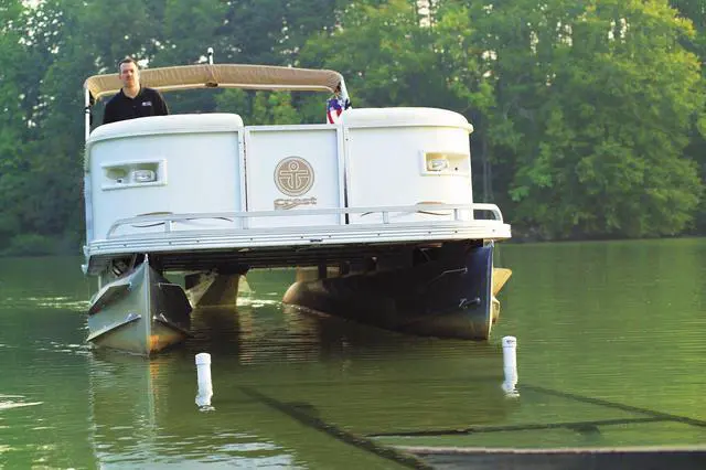 Alt view image 3 of 3 - CE Smith Trailer Pontoon Guide-On