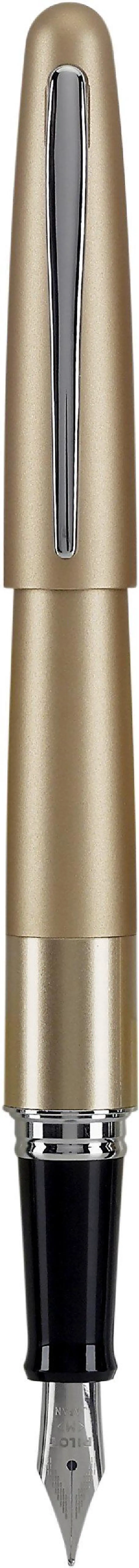 Main image of PILOT Metropolitan Collection Fountain Pen, Gold Barrel, Classic Design, Fine Nib, Black Ink (91112)