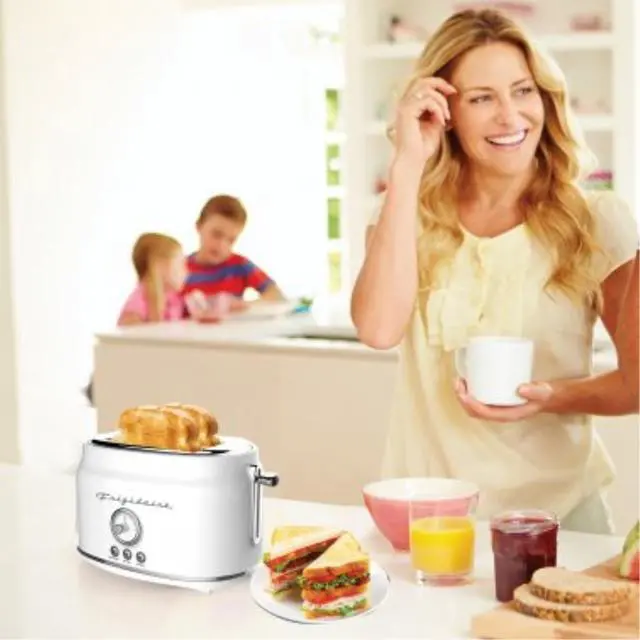 Alt view image 5 of 5 - Frigidaire ETO102-WHITE 2-Slice 900-Watt Retro Stainless Steel Toaster (White)