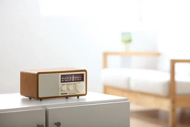 Alt view image 5 of 5 - Sangean WR11 Wood Cabinet AM/FM Table TOP Radio