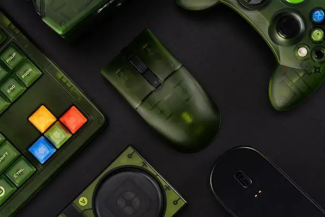 Alt view image 6 of 7 - 8BitDo Retro R8 Mouse with PAW 3395 Optical Sensor DPI 26K, Wireless 4K Polling Mouse with Charging Dock, Programmable Buttons, and Kailh Sword GM X Micro Switches - Xbox Edition(Officially Licensed)