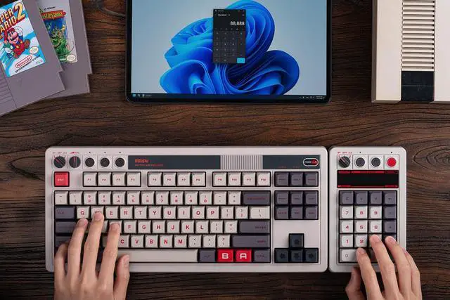 Alt view image 6 of 7 - 8BITDO Retro 18 Mechanical NUMPAD - N Edition