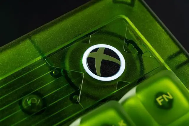 Alt view image 13 of 13 - 8BitDo Retro 87 Mechanical RGB Backlit Wireless Gaming Keyboard for Windows and Android - Xbox Edition - Officially Licensed